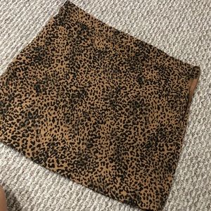 Forever 21 animal print skirt